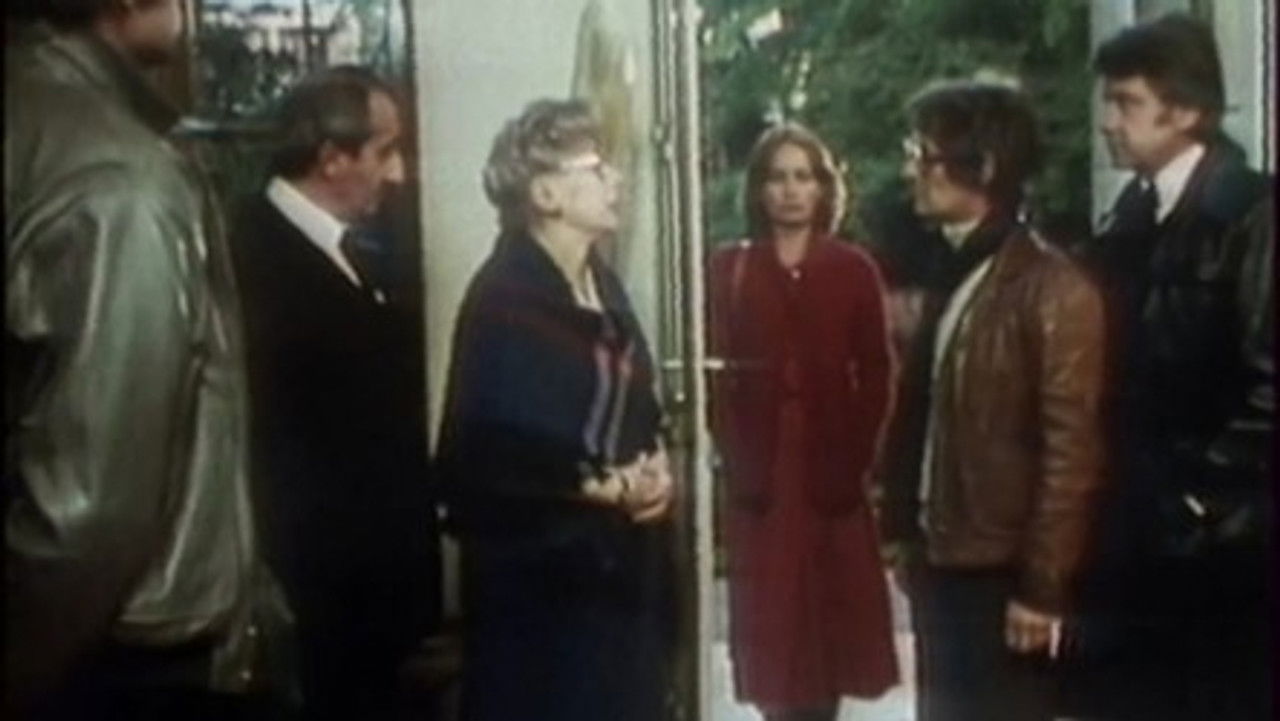 L'inspecteur mène l'enquête — De main de maître