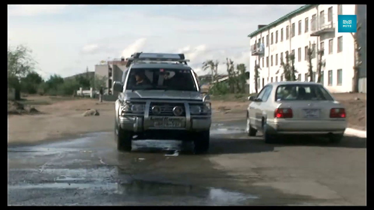 Two Nights and Three Days backdrop