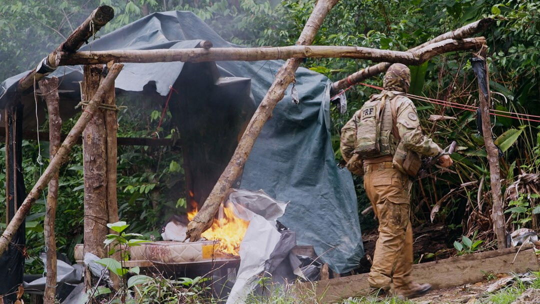 Border Control: Brazil - Season 4 Episode 1 : Episode 1