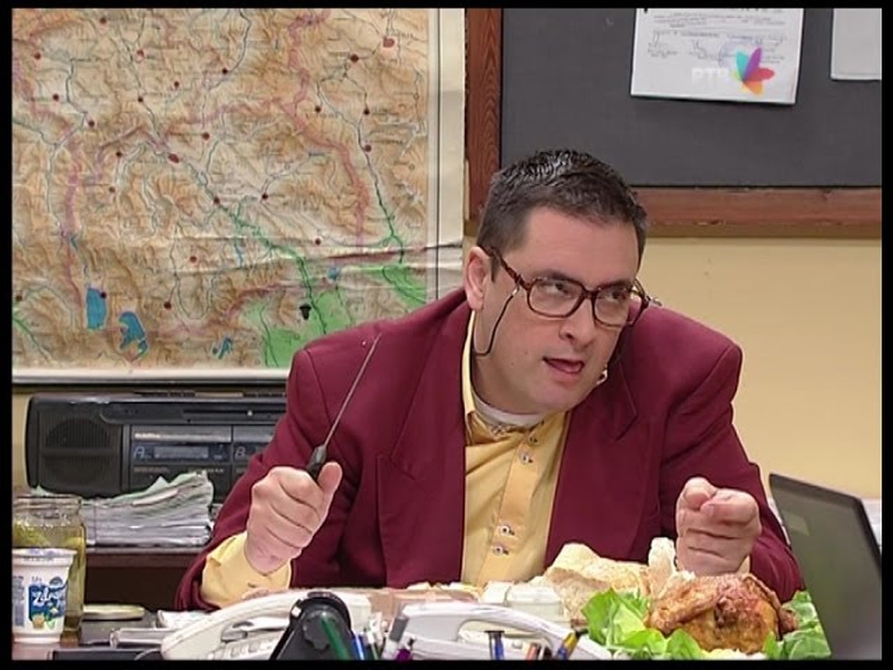 Government Job - Season 5 Episode 104 : 868 Putna glad