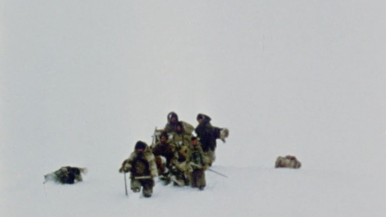 Netsilik Eskimos, I: At the Autumn River Camp