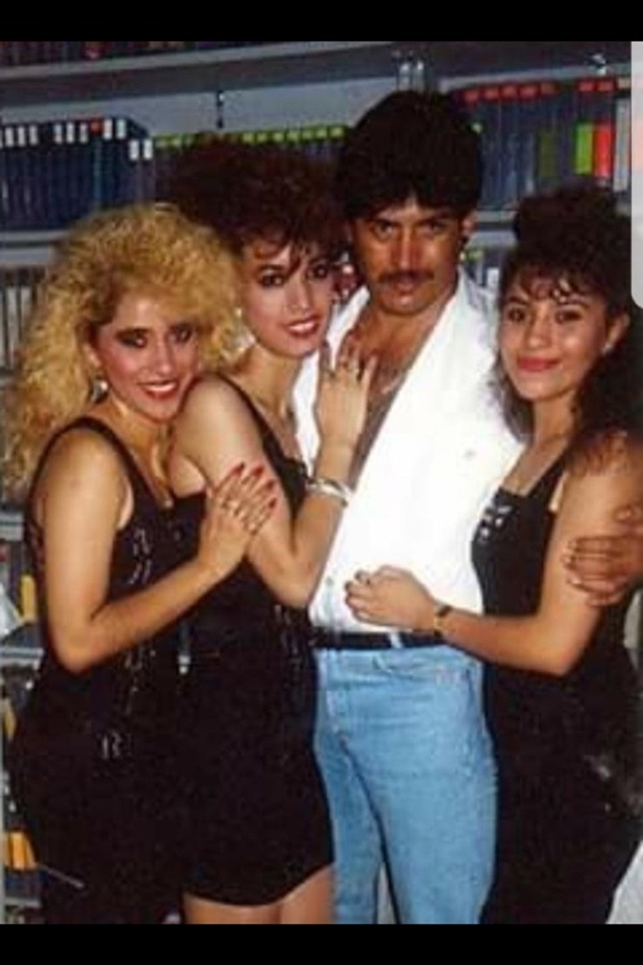Mis 3 viejas filmaffisch