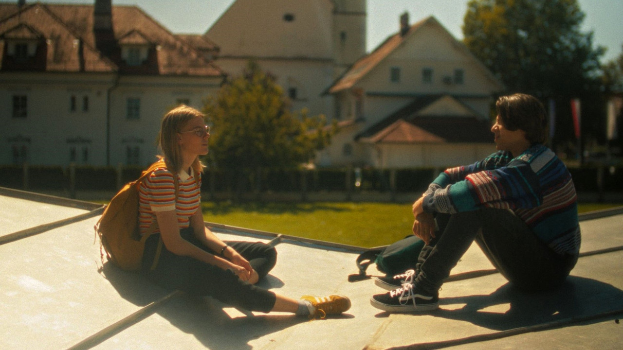 Kaj + Ester Forever backdrop