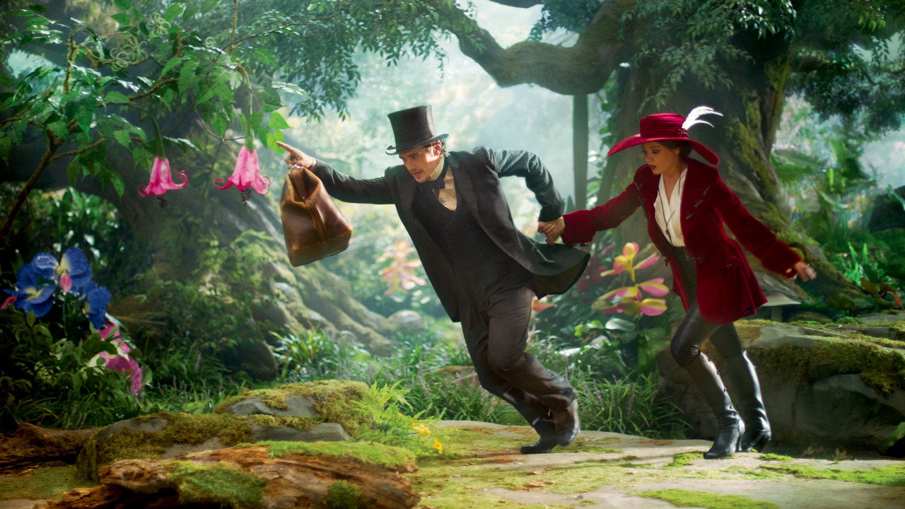 Oz the Great and Powerful background 35