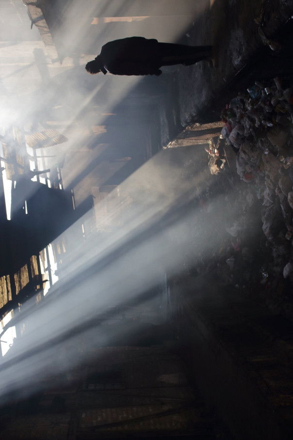 Newsreel 62 - Family and Worker