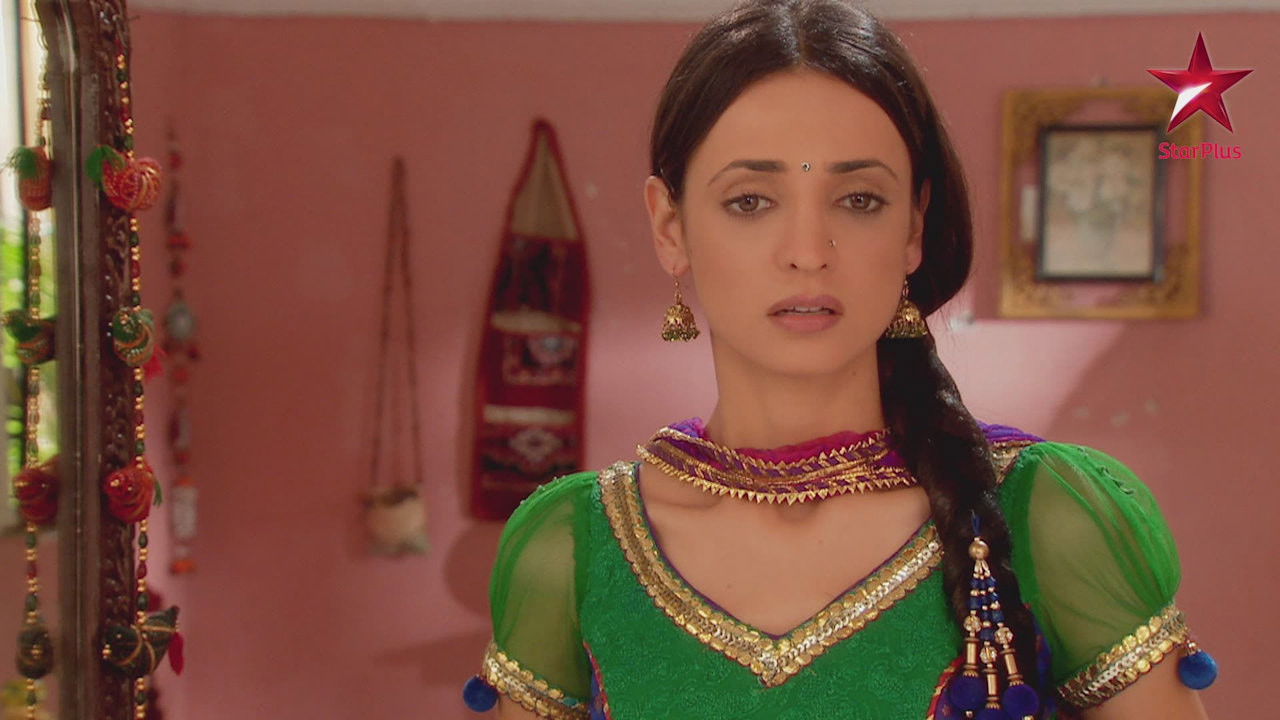 Iss Pyaar Ko Kya Naam Doon? backdrop