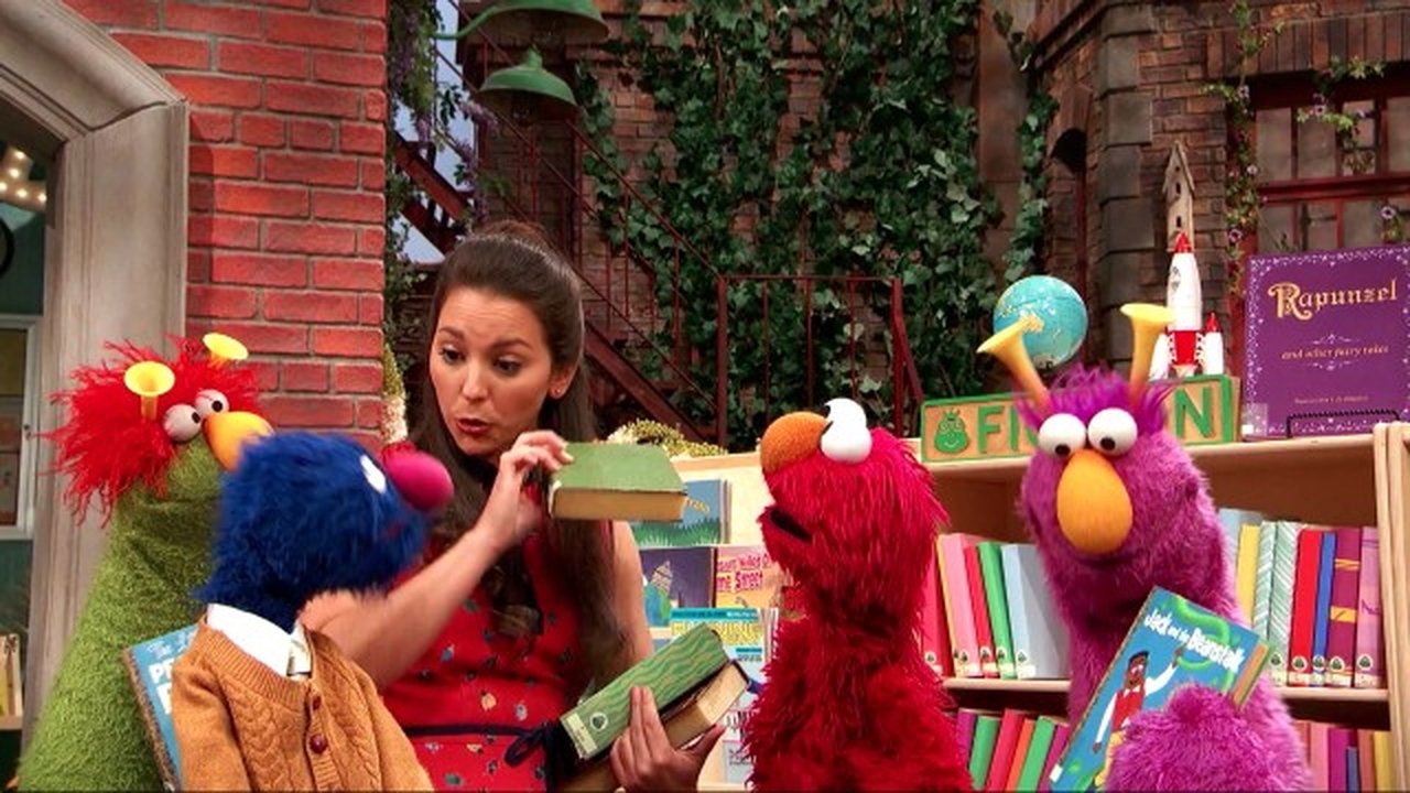 Sesame Street - Season 54 Episode 30 : Elmo Visits the Library