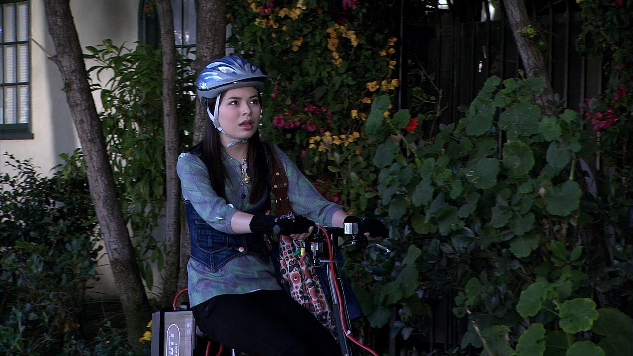 iCarly - Season 2 Episode 17 : iGo Nuclear