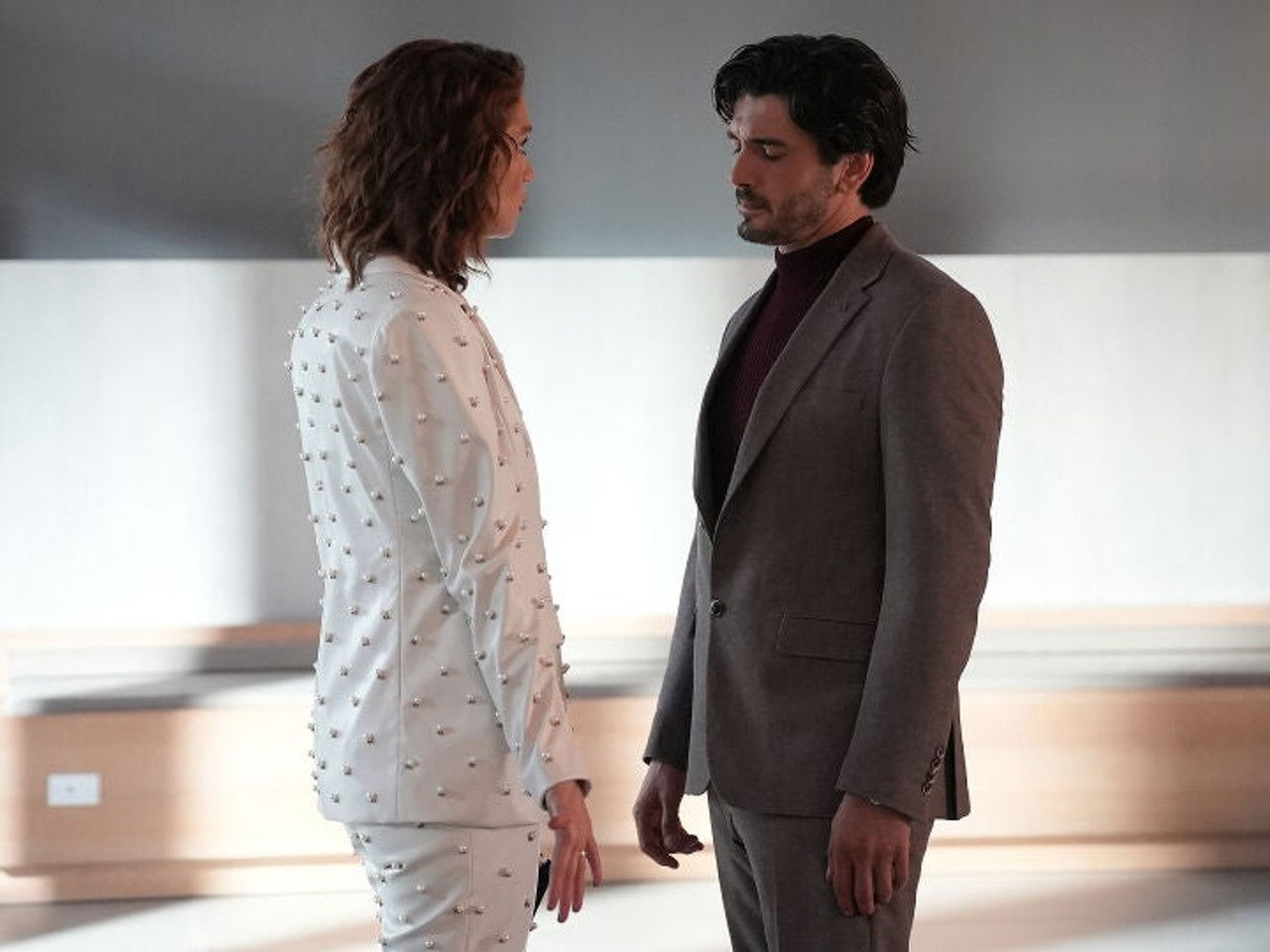 Velvet, El Nuevo Imperio — Épisode 90