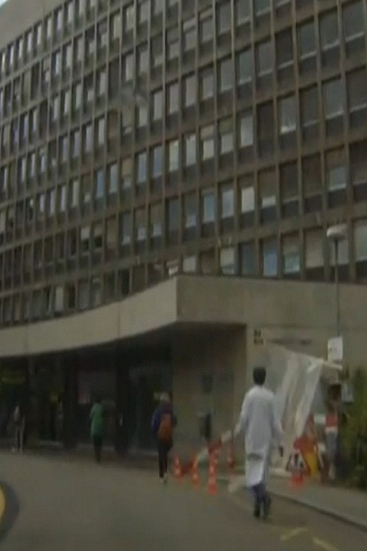 HUG, les hôpitaux universitaires de Genève filmaffisch
