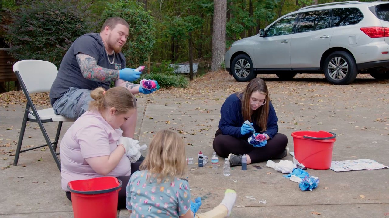 Mama June Family Crisis - Season 6 Episode 3 : Family Crisis: Bridal Shower Showdown