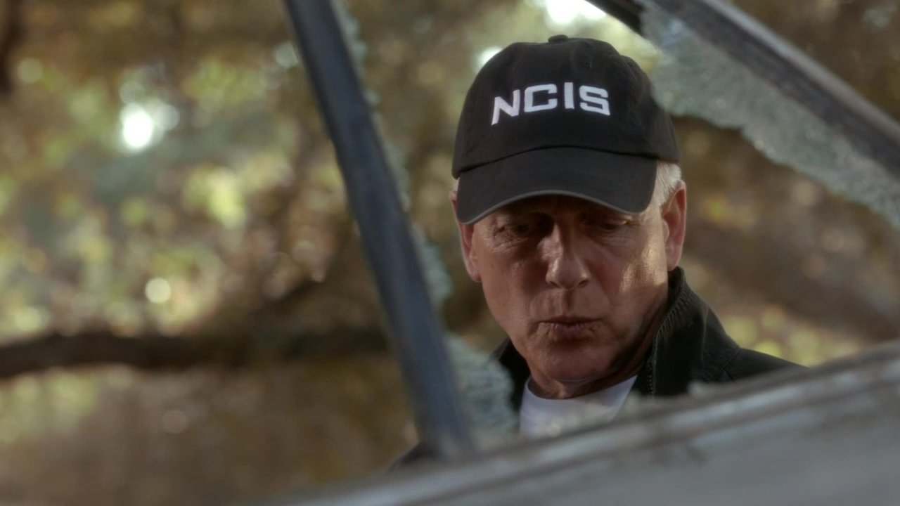 NCIS - Season 12 Episode 8 : Semper Fortis