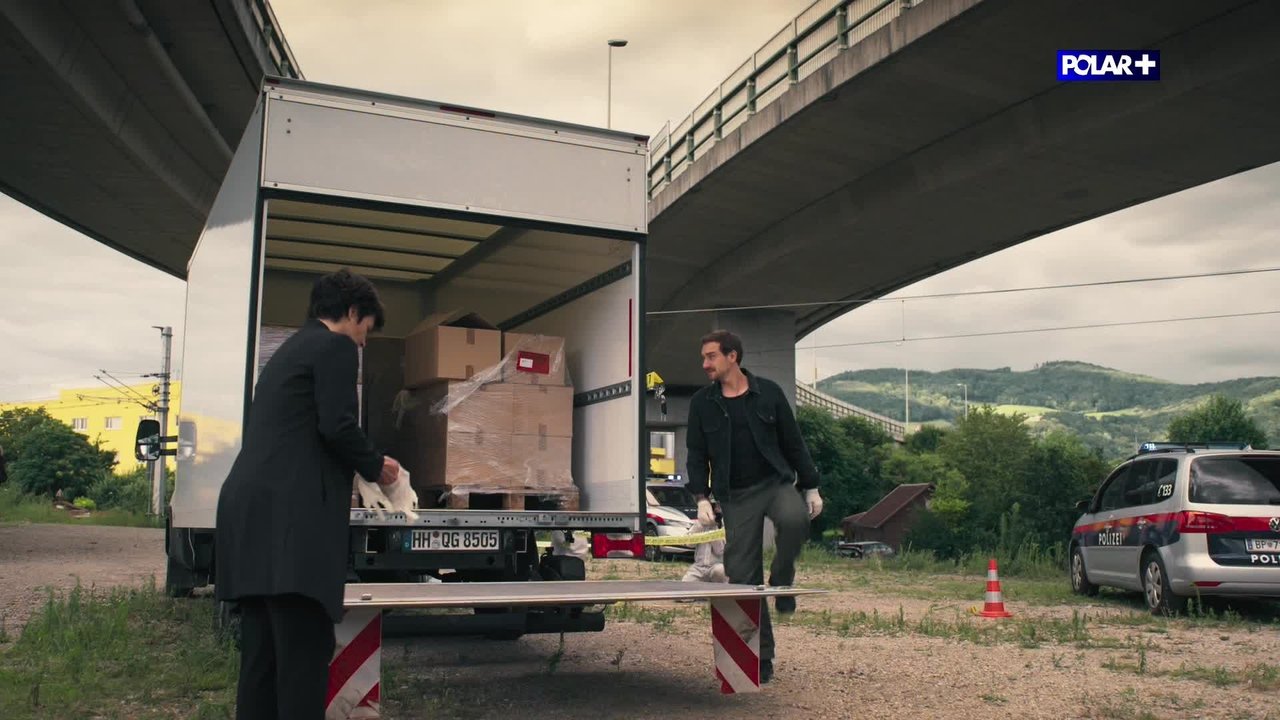 SOKO Linz - Season 2 Episode 3 : Einmal um die Welt