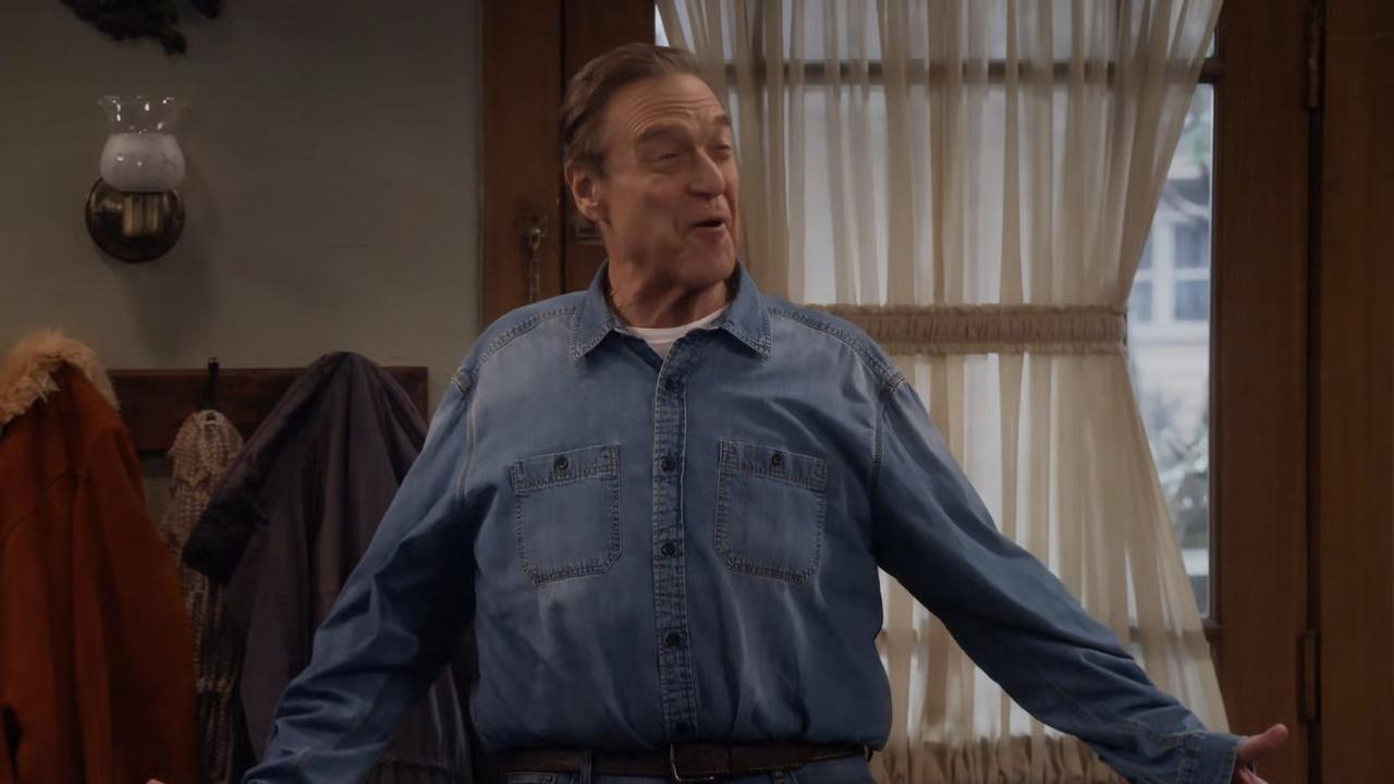 The Conners - Season 6 Episode 8 : Toilet Hacks and the Management Track