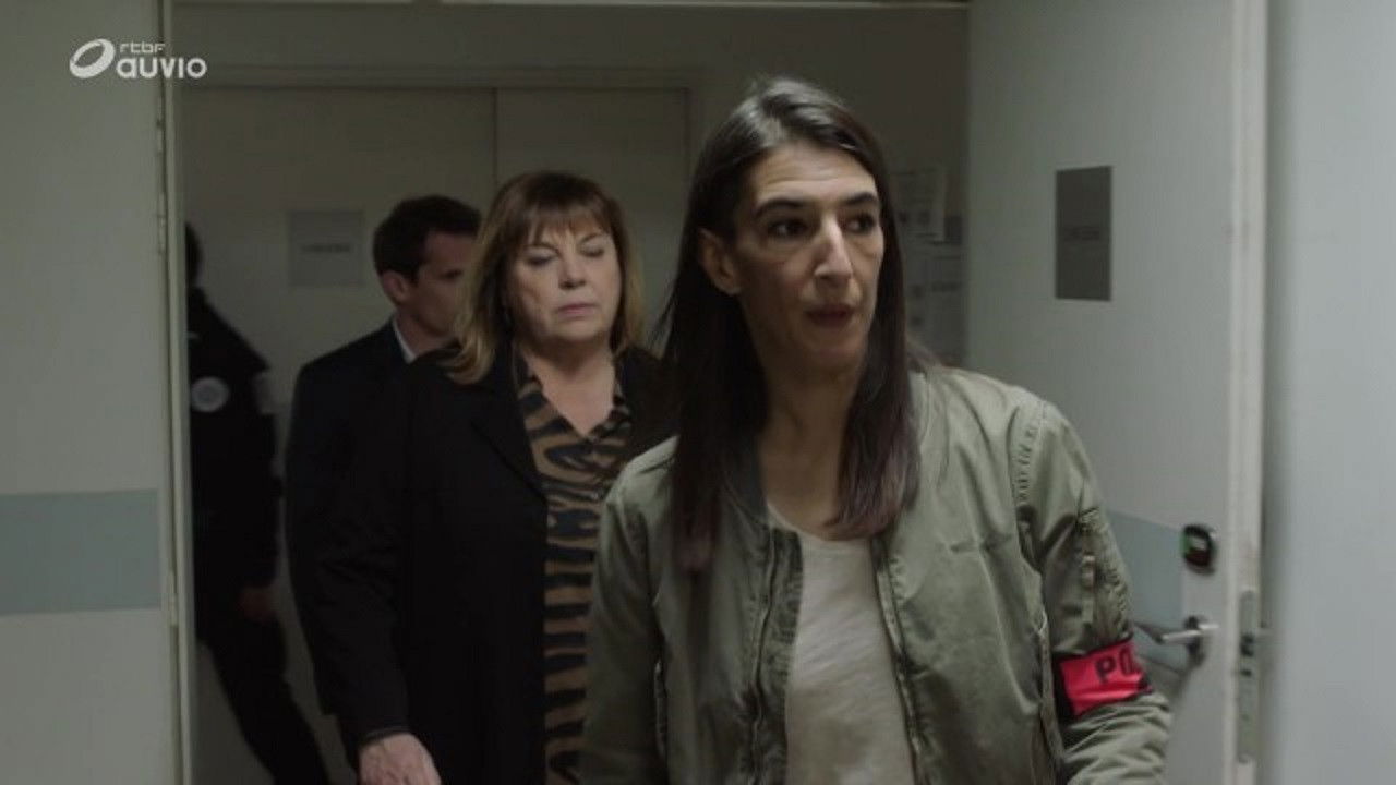 La Stagiaire — Une personne de confiance