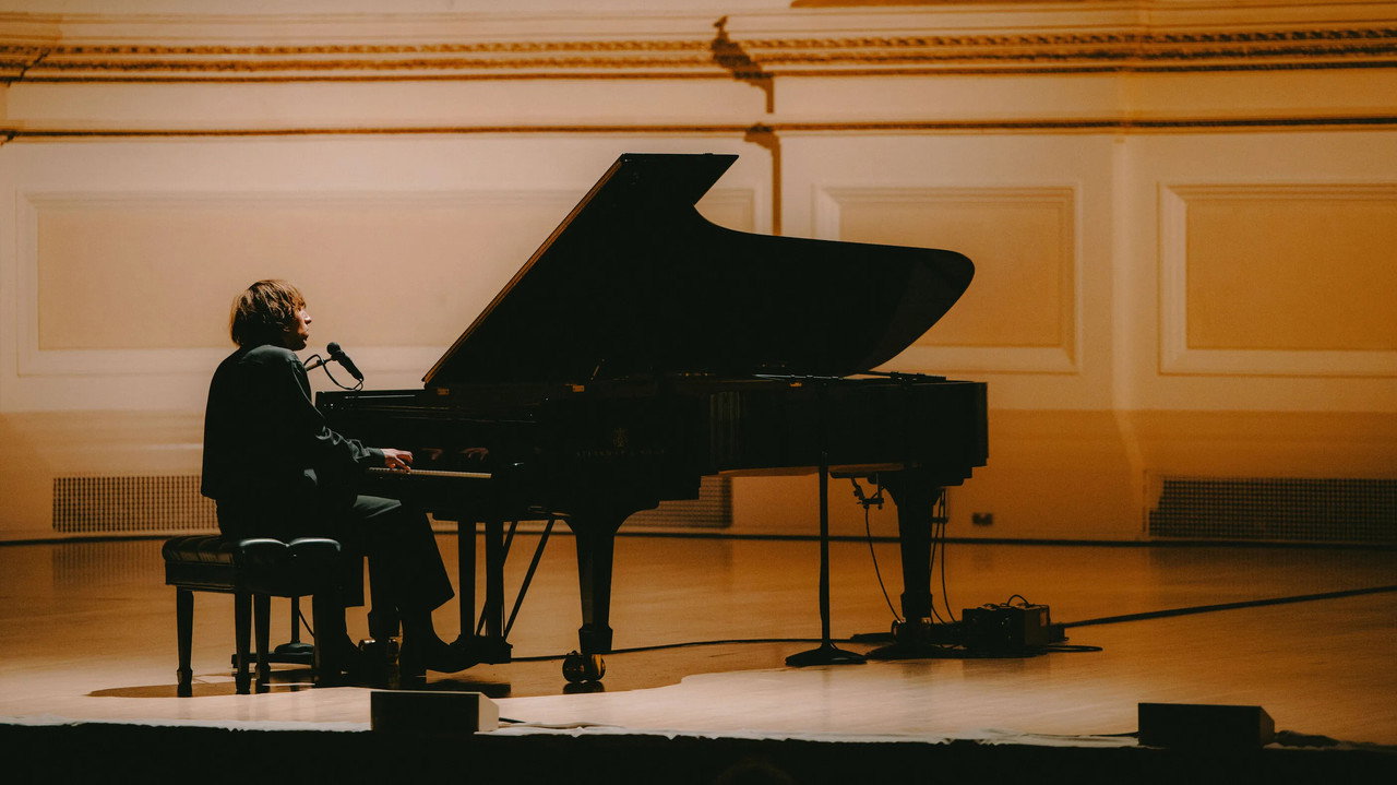 Cameron Winter at Carnegie Hall still 11