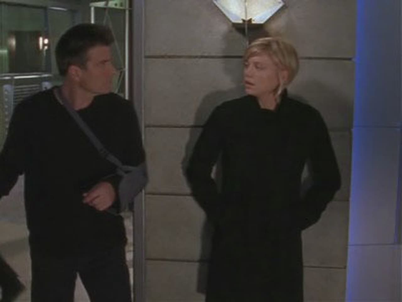 La Femme Nikita - Season 5 Episode 3 : In Through the Out Door