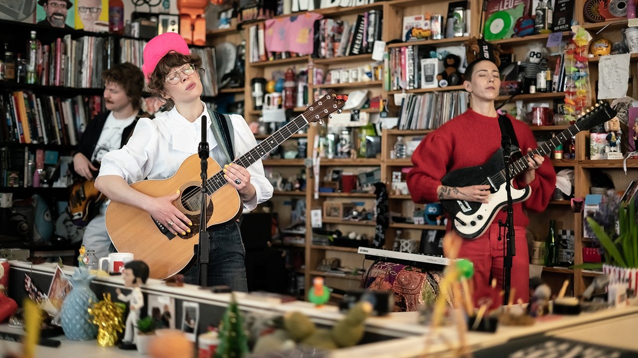 NPR Tiny Desk Concerts - Season 13 Episode 57 : Watch Daughter Of Swords Play The Tiny Desk