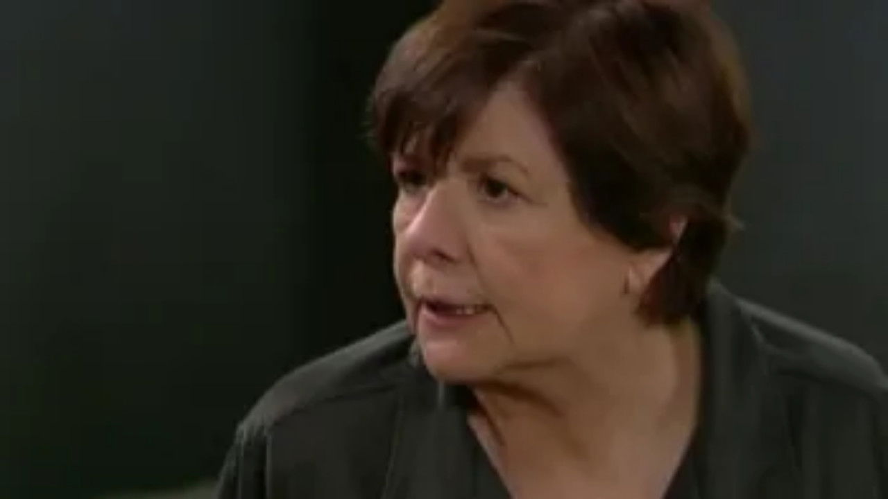 A Usurpadora backdrop