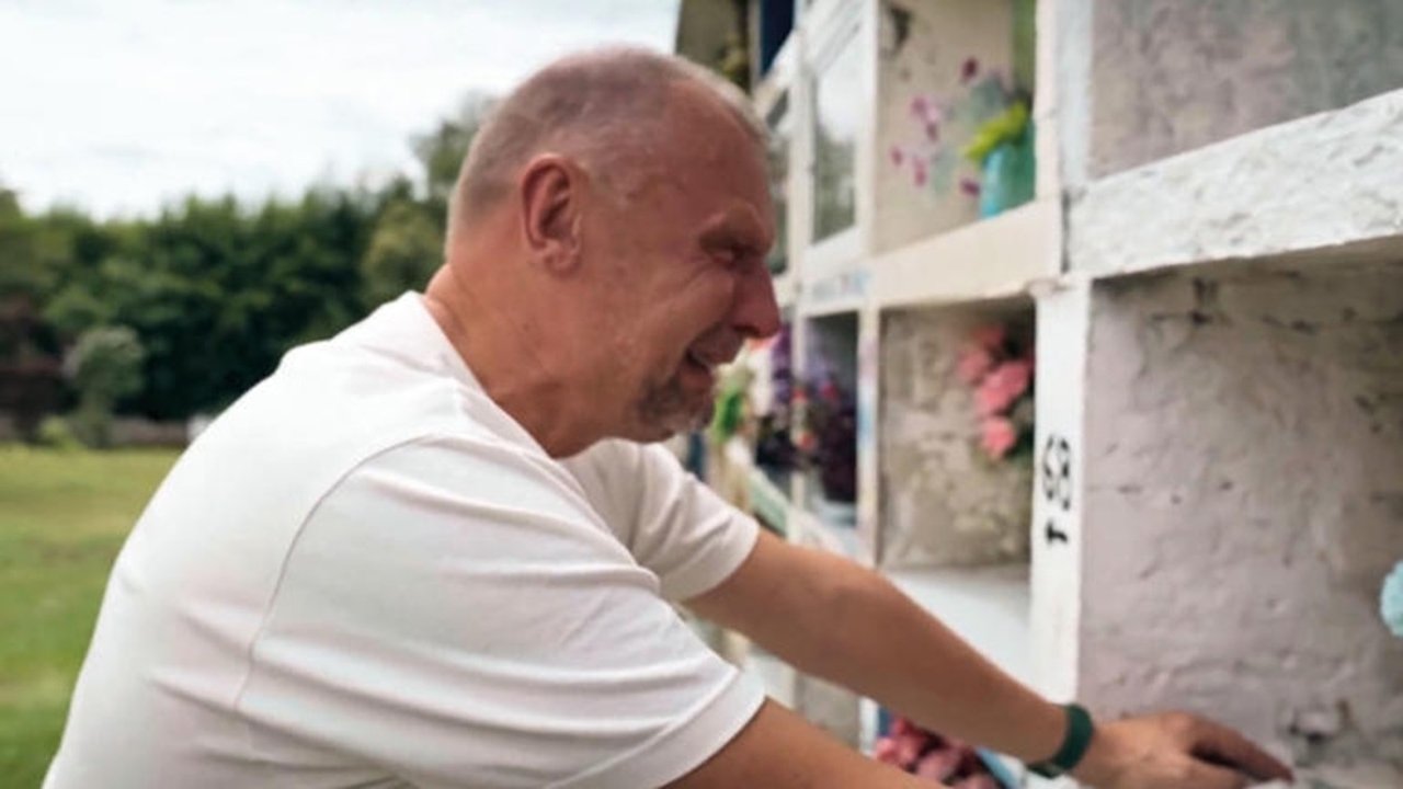 Kees van der Spek Ontmaskert - Season 2 Episode 1 : Episode 1