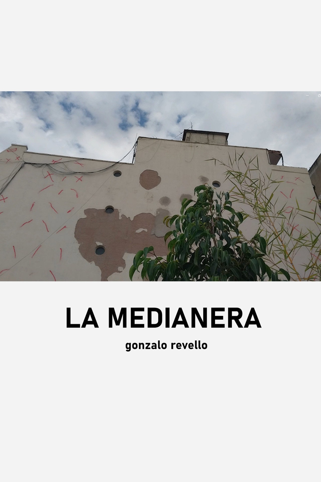 La Medianera