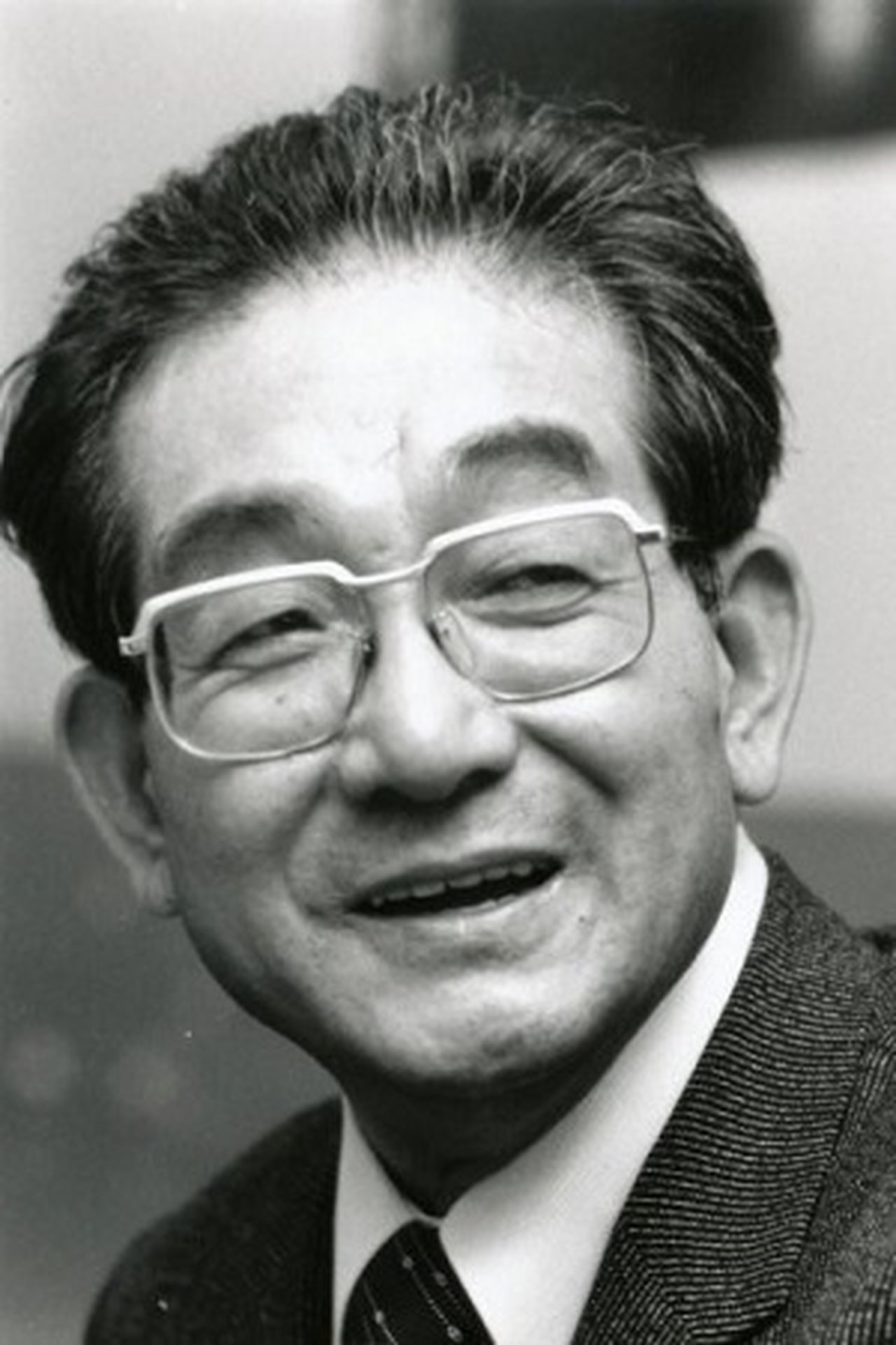 野村芳太郎 - مخرج
