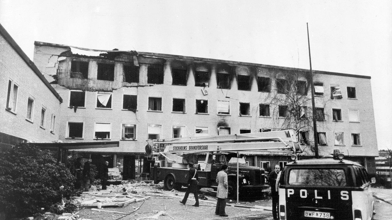Stockholm 1975 - Prise d'otage à l'ambassade d'Allemagne — La bombe
