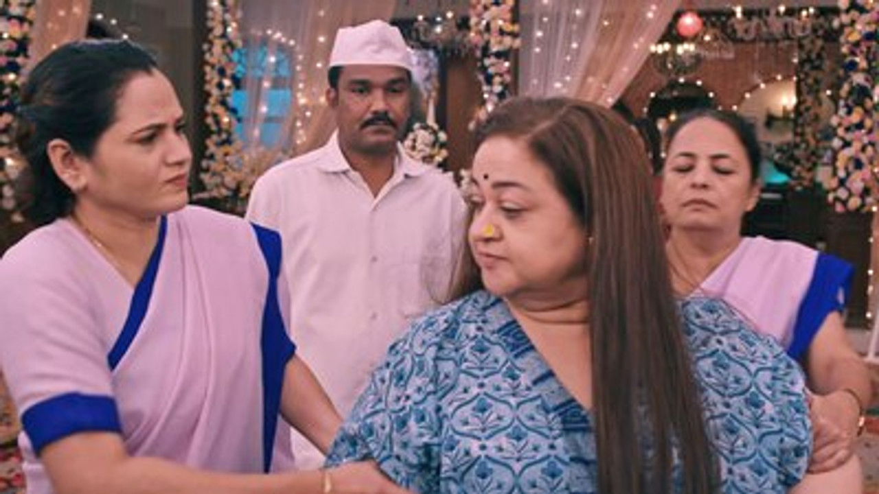 Ufff... Yeh Love Hai Mushkil backdrop