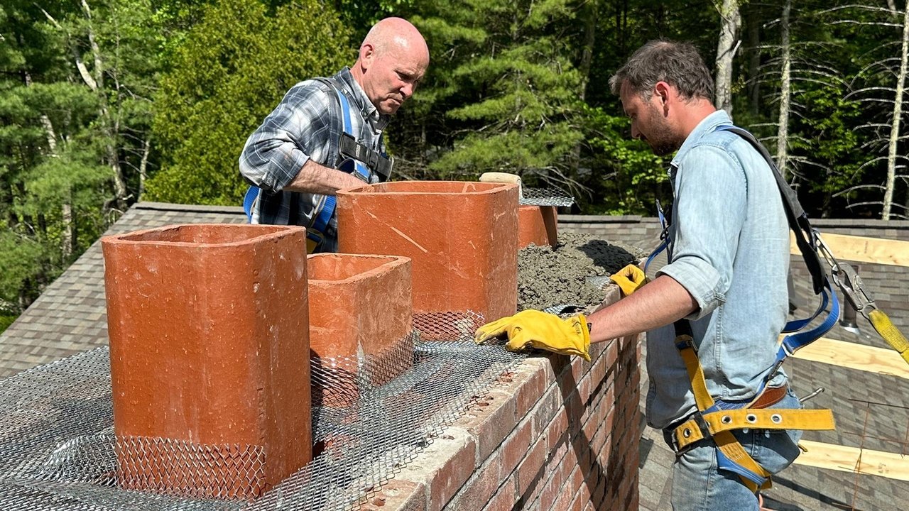 Ask This Old House - Season 23 Episode 5 : Medicine Cabinet, Chimney Crown