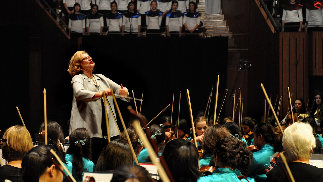 Mrs Carey's Concert still 4