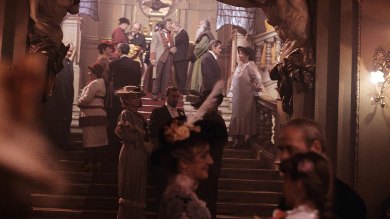 Cupid's Bow backdrop