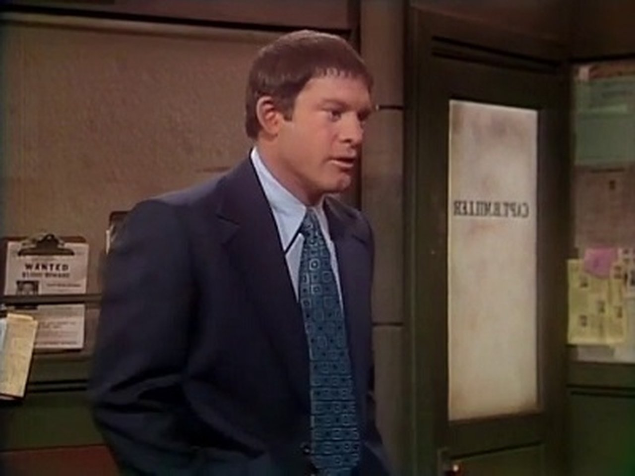 Barney Miller - Season 2 Episode 17 : Fear of Flying