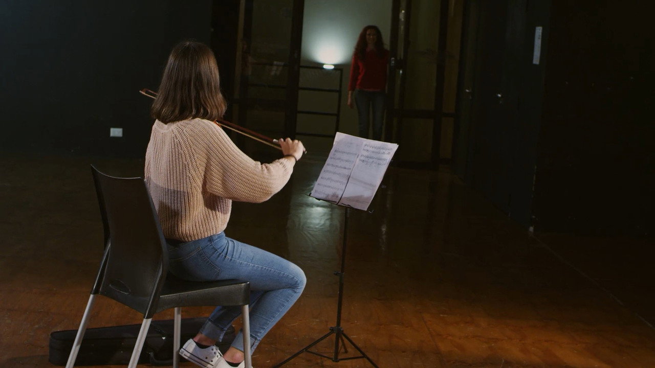 Lucía still 7