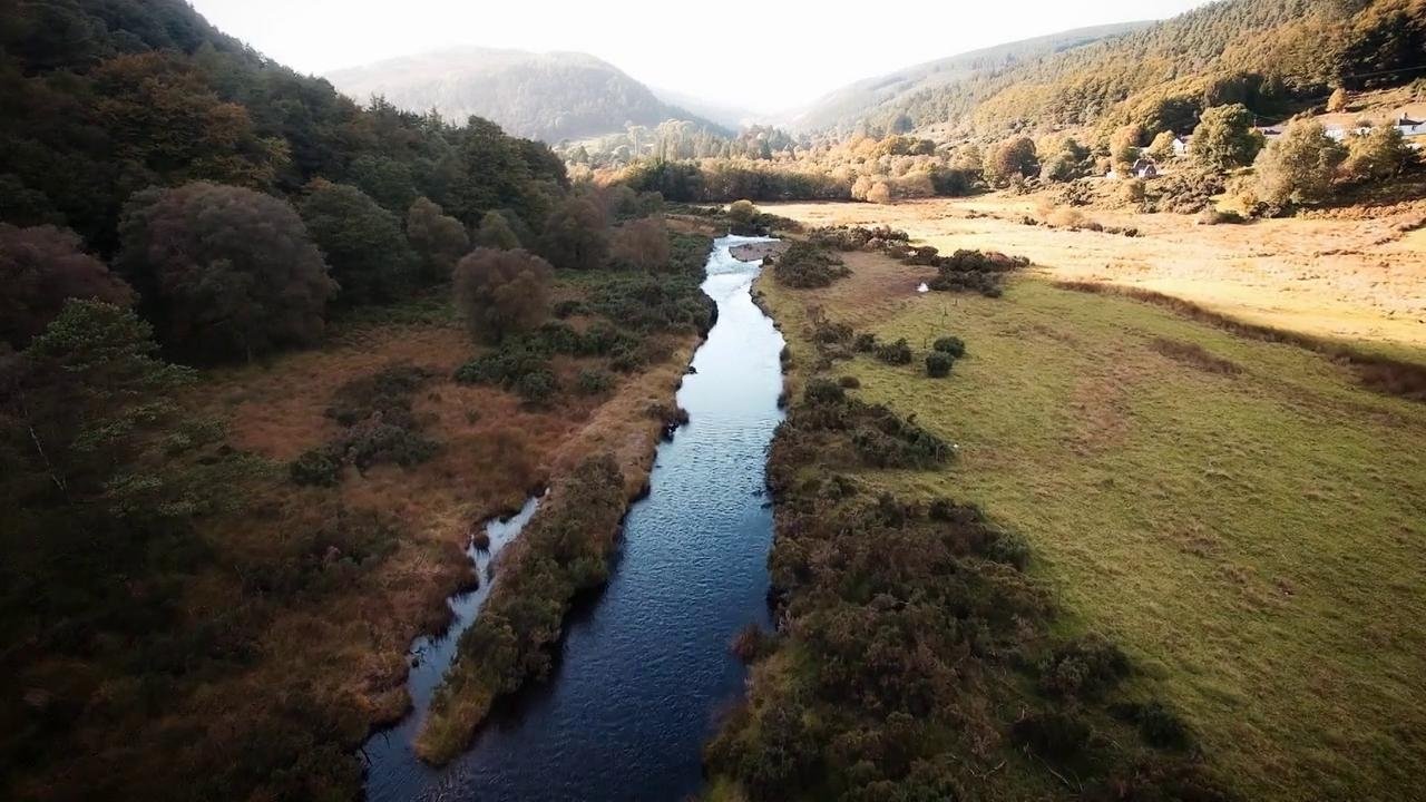 Mysteries from Above - Season 1 Episode 1 : Accidental Discoveries