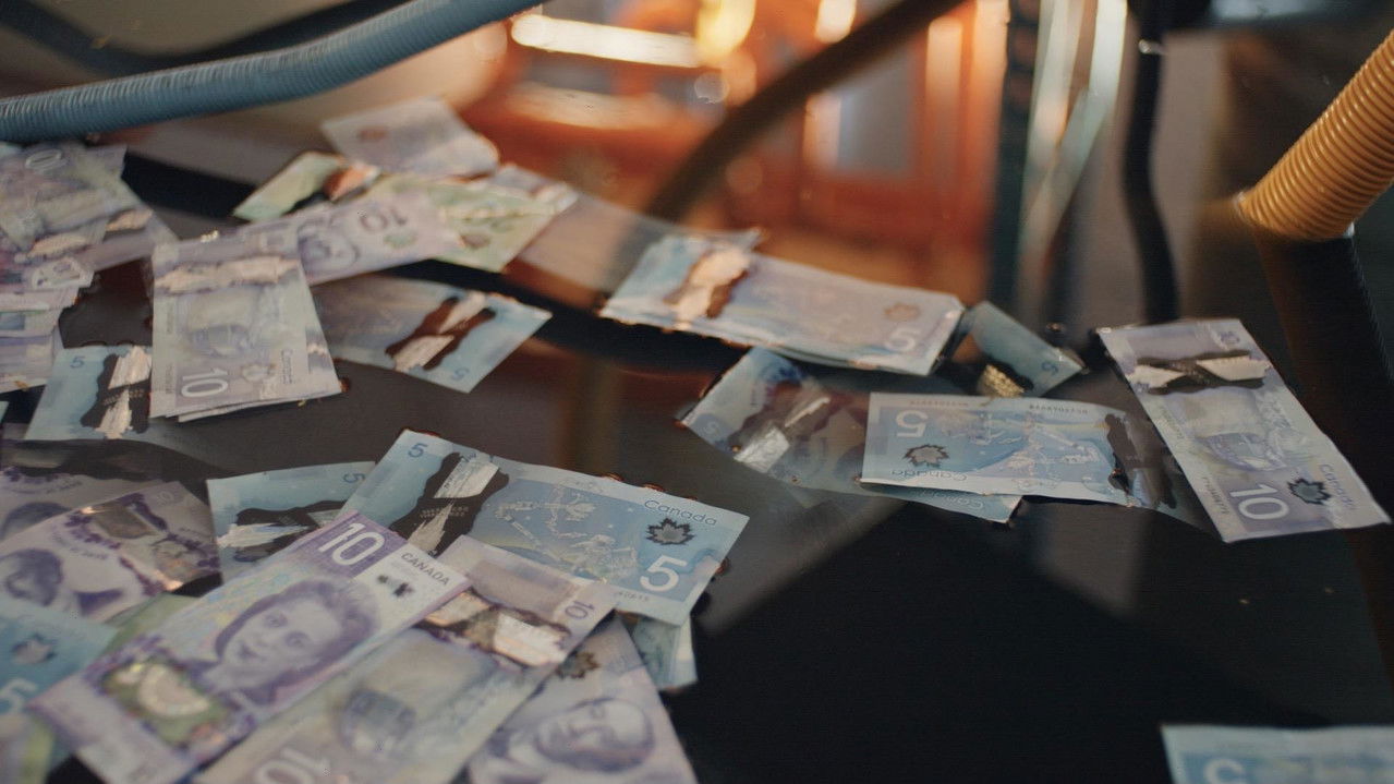 La goutte de trop backdrop