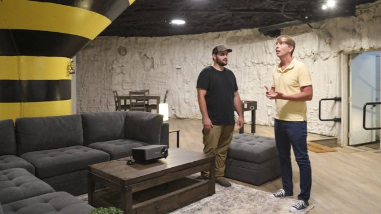 Zillow Gone Wild backdrop