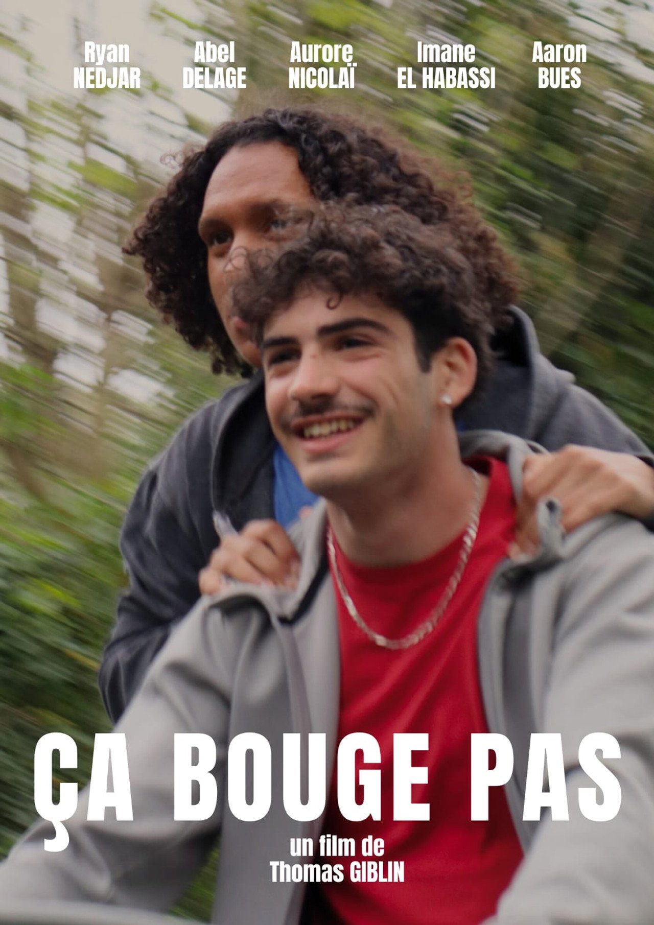 Ça bouge pas Backdrop