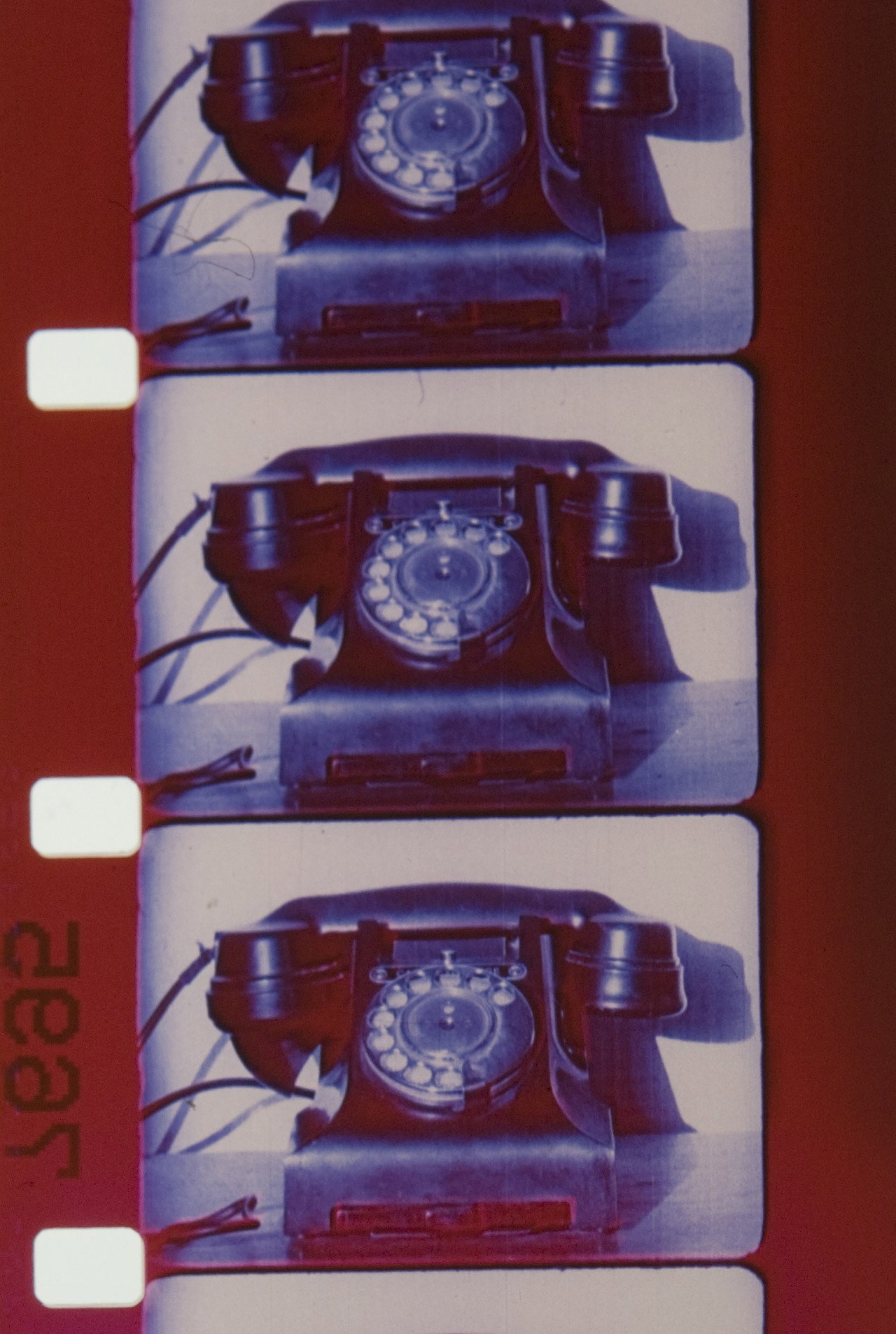 v=d/t (velocity = distance / time) filmaffisch