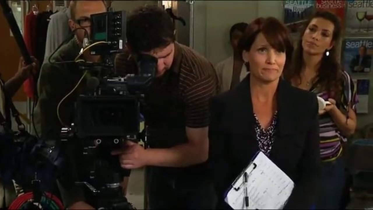 Grey's Anatomy - Season 0 Episode 48 : S7 - Seattle Grace: Message of Hope (Part 5) - Award-Winning