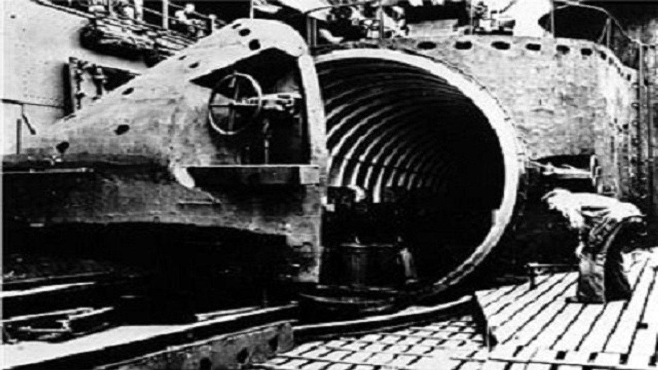 Histoires secrètes de la deuxième guerre mondiale — L'ennemi est au-dessous de nous