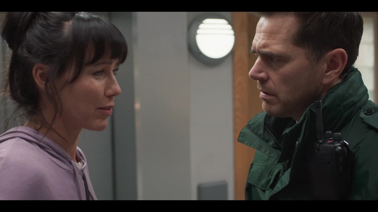 Casualty - Season 37 Episode 32 : Once Bitten