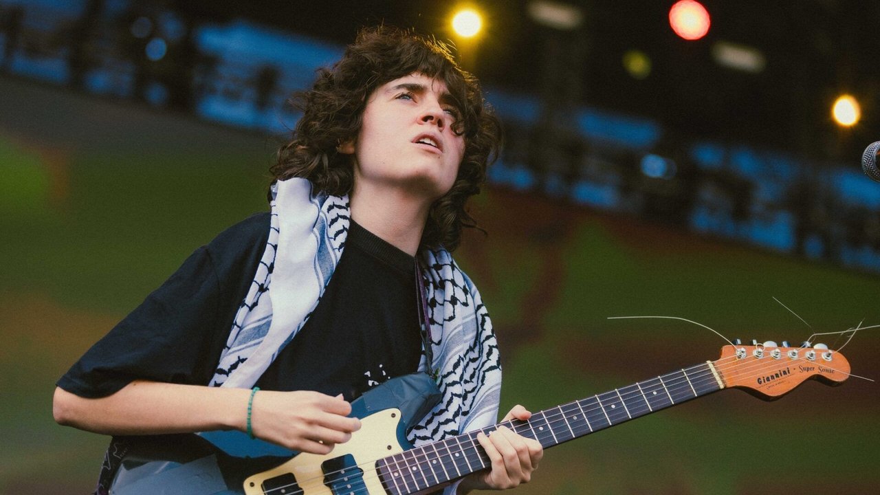 Sophia Chablau e Uma Enorme Perda De Tempo: Lollapalooza Brasil 2025