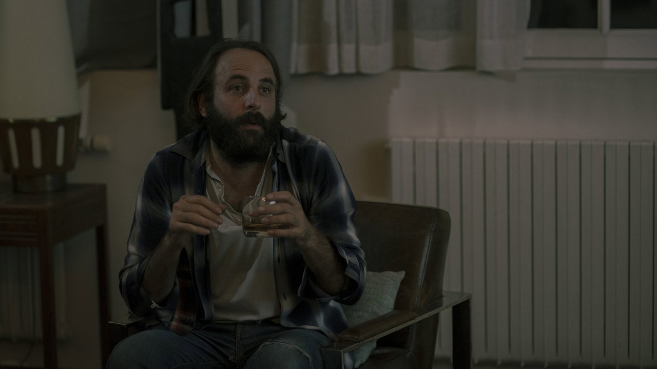 Обои к сериалу «Ирма Веп (2022)» — (68 из 73)