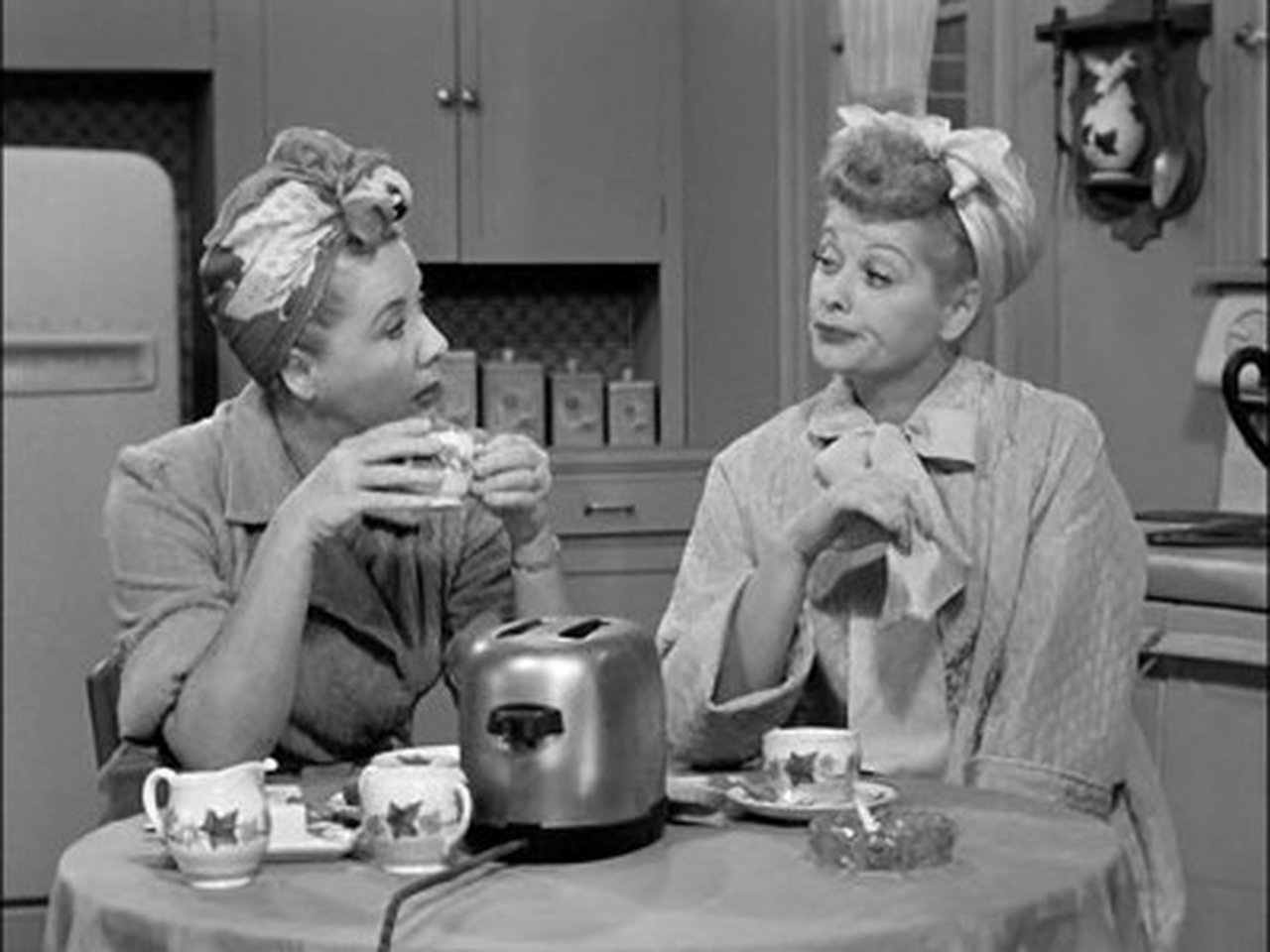 I Love Lucy - Season 3 Episode 15 : The Charm School