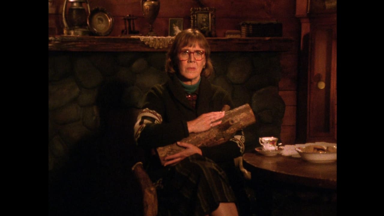 Twin Peaks - Season 0 Episode 45 : Log Lady Introduction - S01E07