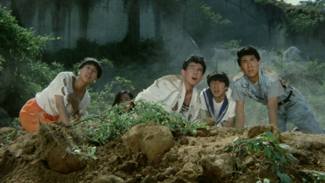 Hikari Sentai Maskman: The Movie backdrop