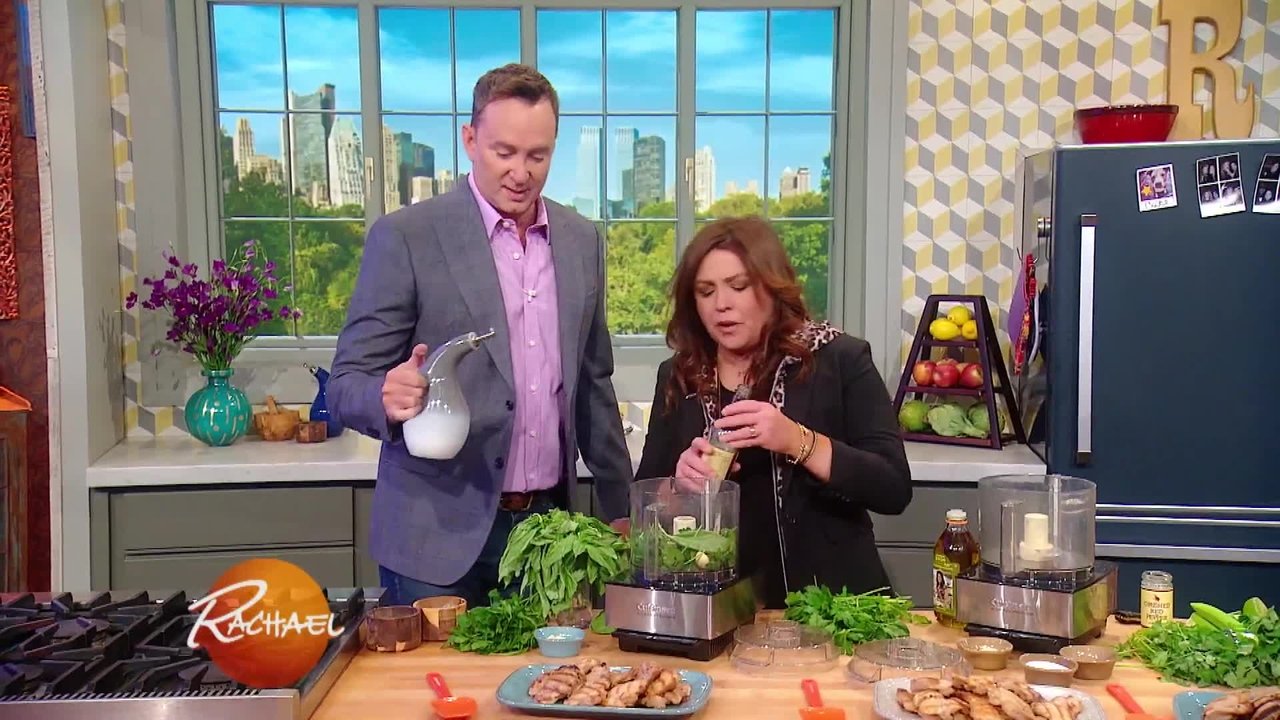 Rachael Ray - Season 13 Episode 150 : Clinton Kelly's Summer Party Shortcuts