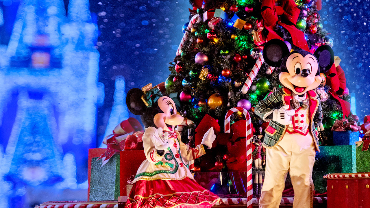 Scen från Decorating Disney: Holiday Magic