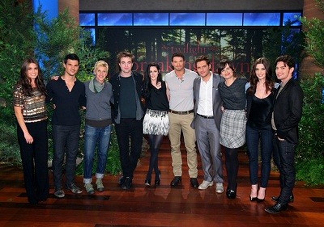 The Ellen DeGeneres Show - Season 9 Episode 49 : Robert Pattinson, Kristen Stewart, Taylor Lautner & Kellan Lutz, Ashley Greene, Nickki Reed, Jackson Rathbone, Peter Facinelli & Elizabeth Reaser, Bruno Mars