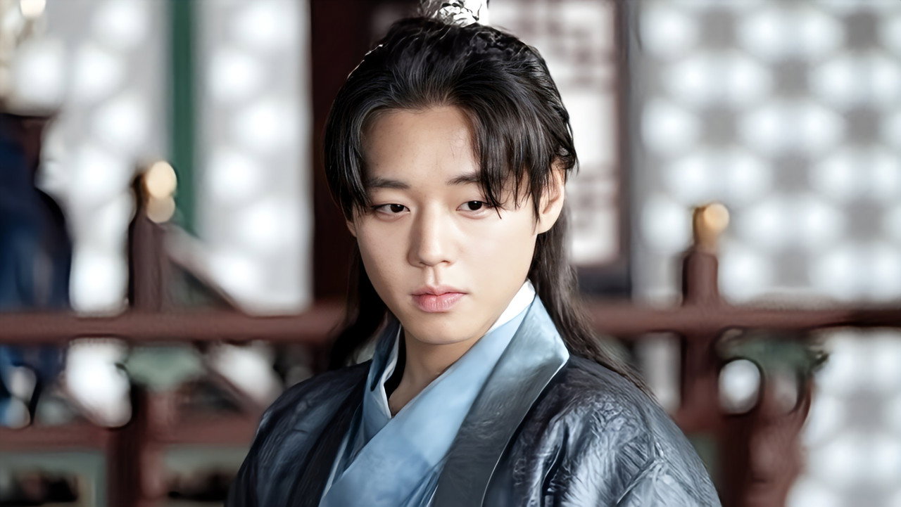 Love Song for Illusion — still 21